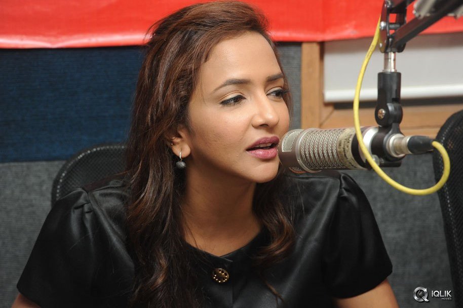 Dongata-Movie-Team-at-Big-FM